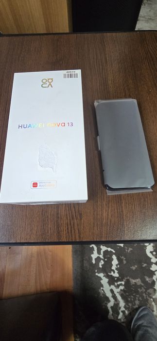 Huawei Nova 13  256 giga/12gb Ram