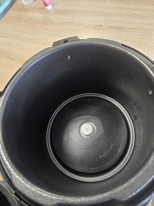 Мултикукър под налягане Тефал