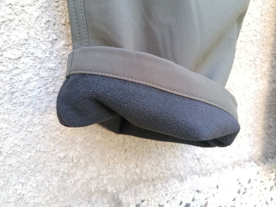 Продавам комфортен зимен зелен мъжки софт шел панталон A. G. P