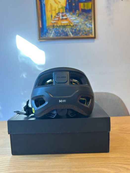 Нова детско-юношеска каска за колело Cube