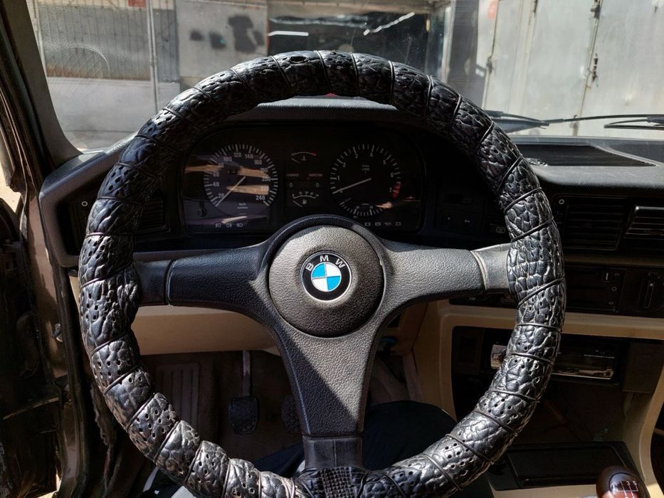 BMW E28 528i (Баварская версия)