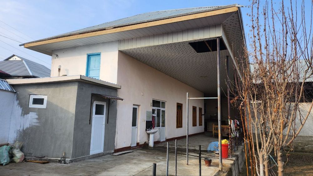 Ховли сотилади Эски шахар Мохинур туйхонани орка кучасидантуйхонани ор