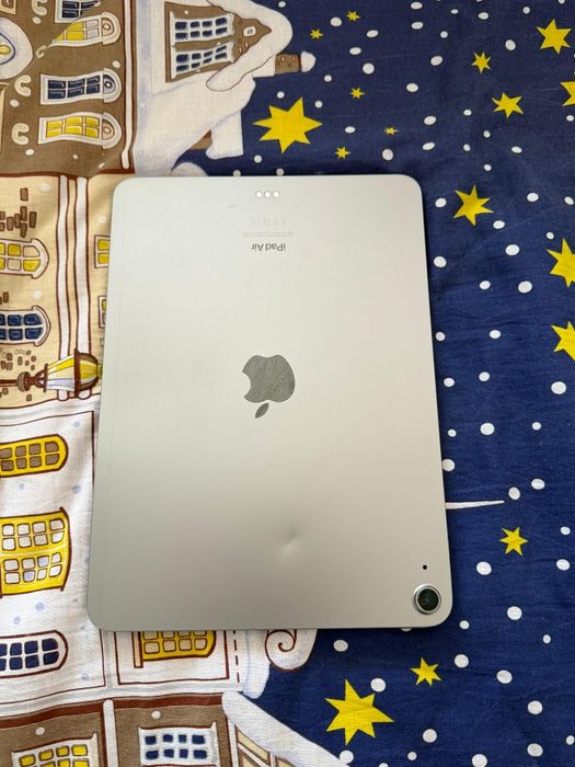 Продаю iPad Air M2