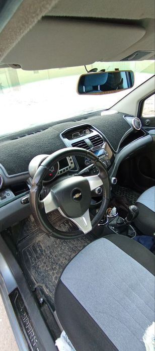 Spark mashinasi sotiladi