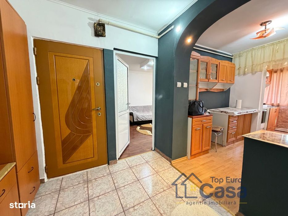 Apartament 2 camere Mioveni, Et3/4, mobilat