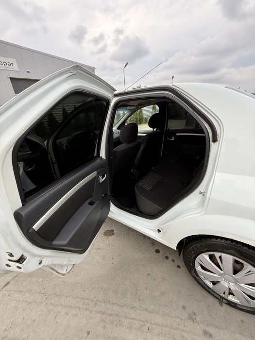 Logan 1 Facelift 1.5 DCI 90 cp 2012