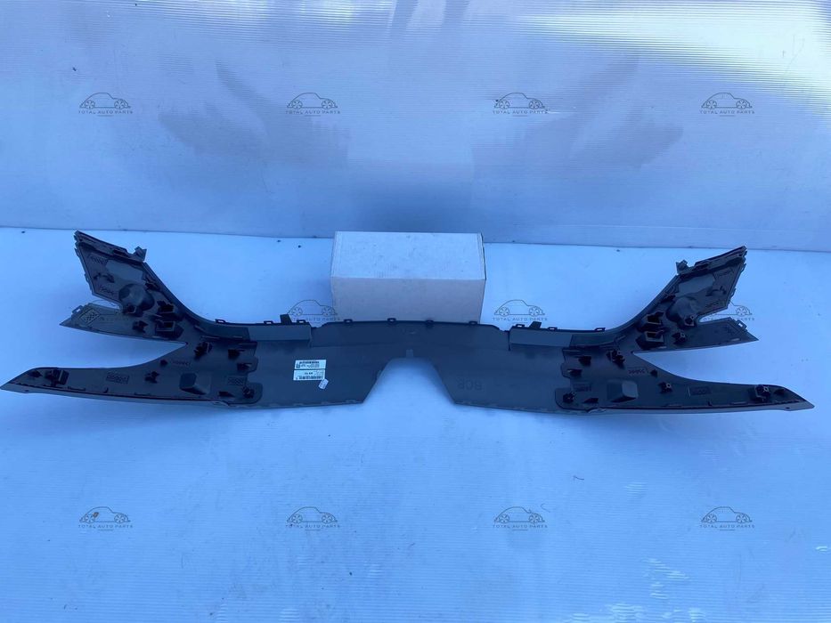 Bara fata Renault Megane E Tech noua originala Renault