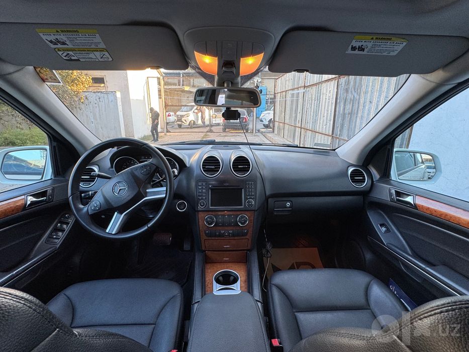 Мерседес ML 350.
