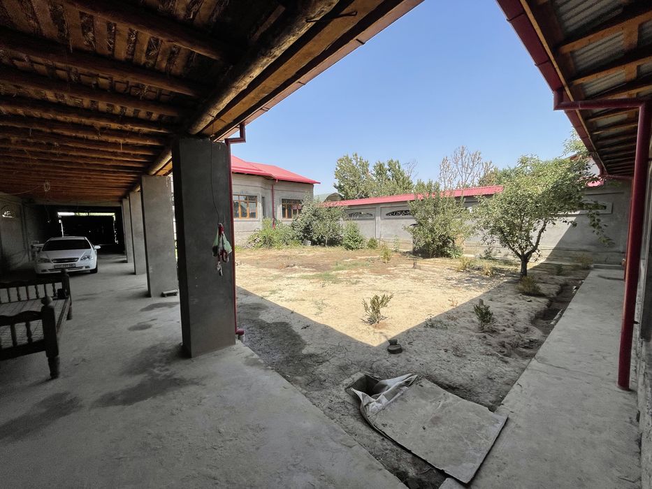 Срочни участка 8- сотик евро уй сотаман Кибрай аринтер набрижни