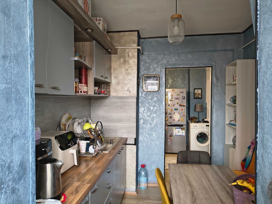 Vand apartament 2 camere decomandat