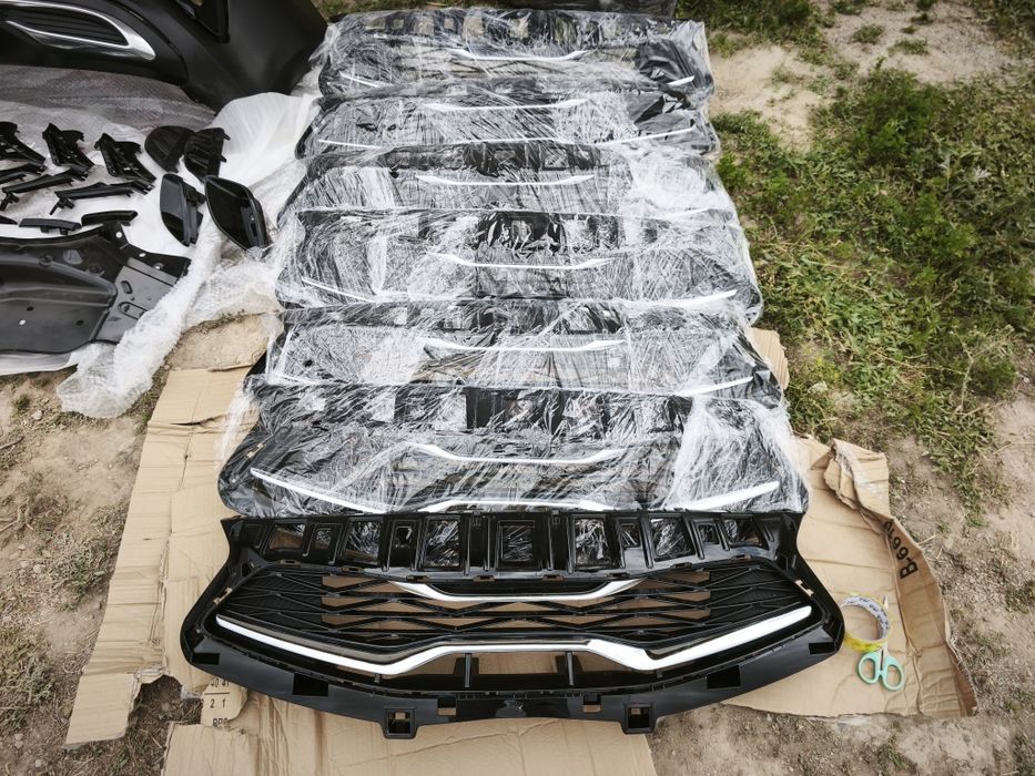 Решетка радиатора Киа кия сид kia ceed 86350J7DA0, 86350J7DB0