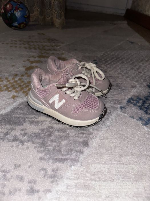 Кроссовки детские