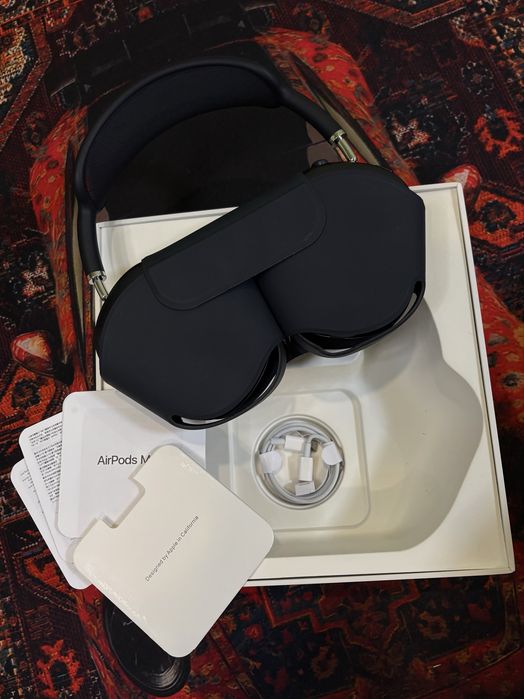 Продам наушники AirPodsMax