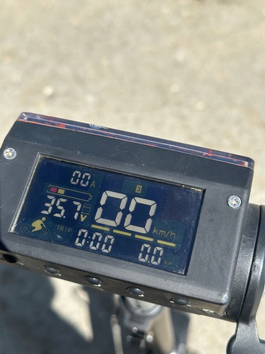 Продам ЭЛЕКТРОСАМОКАТ kugoo s3 pro