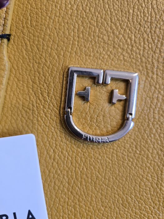 Дамска чанта FURLA - естествена кожа