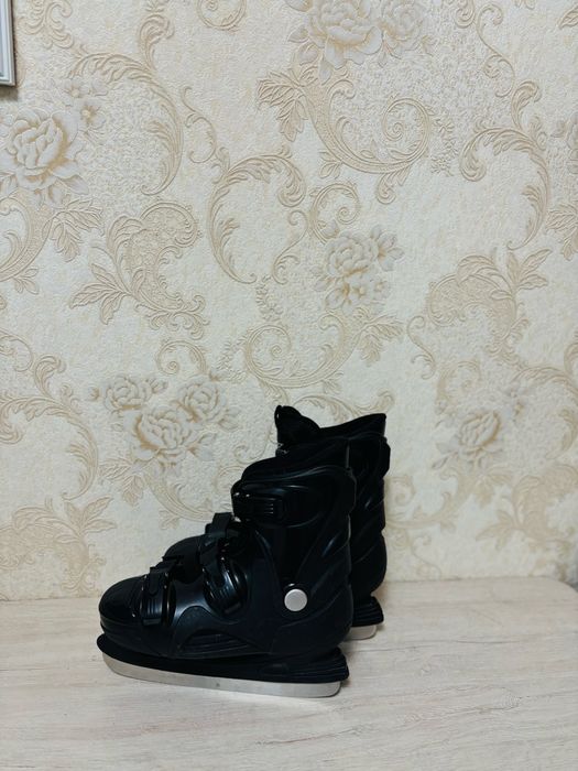Продам коньки,размер 39-40