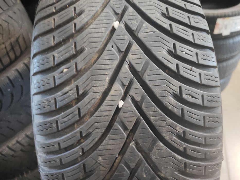 2бр.зимни гуми 225/50/17 BFGoodrich