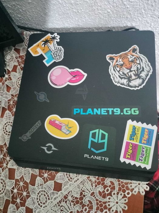 PS4 slim  de vânzare