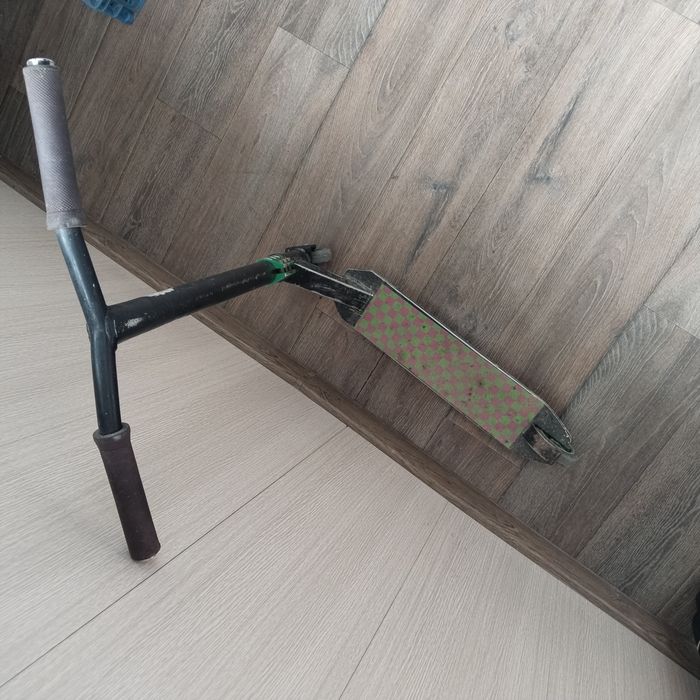 продам трюковой самокат СРОЧНО!
