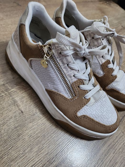 Adidasi dama masura 37