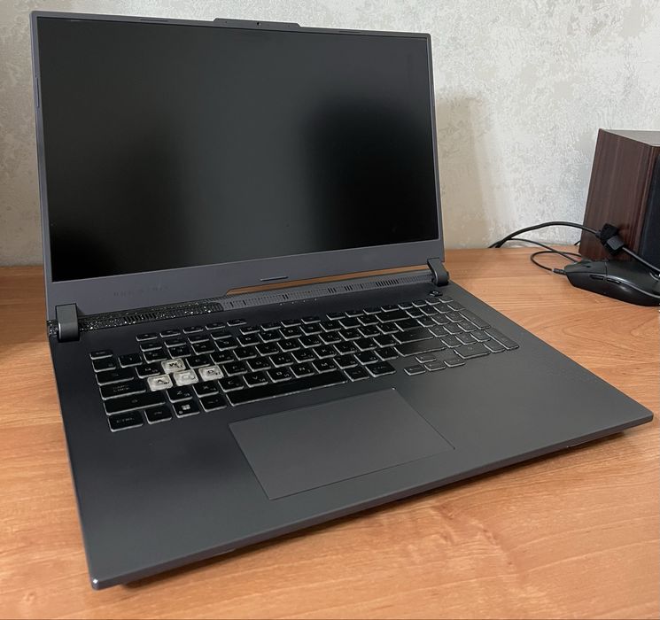 ASUS Rog Strix G17