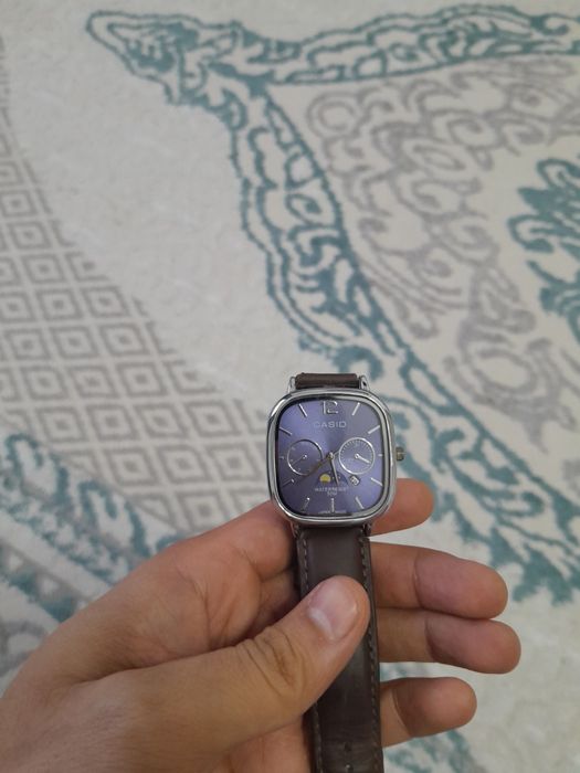 Продам наручные часы