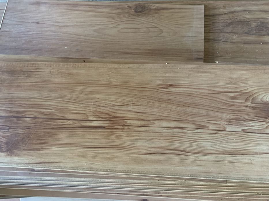 Vand parchet laminat 45m patrati