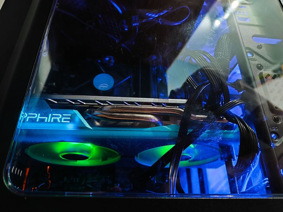PC / Calculator Gaming Perfect Pentru 1080p - RX 580 / i5-6600T / SSD 120GB + 1TB HDD / 16GB RAM DDR4 / WINDOWS 11 Activat