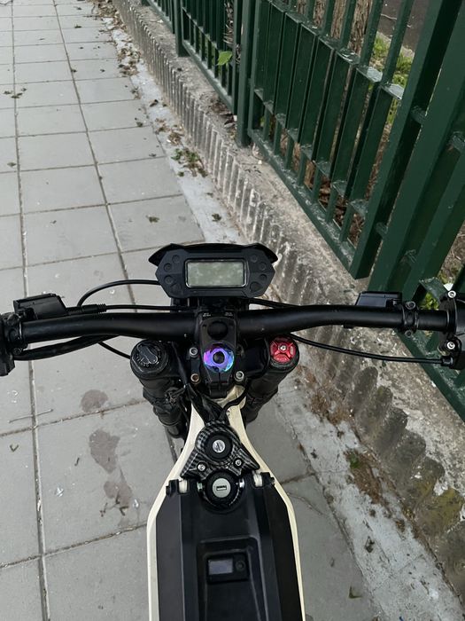 Surron light bee x 2023
