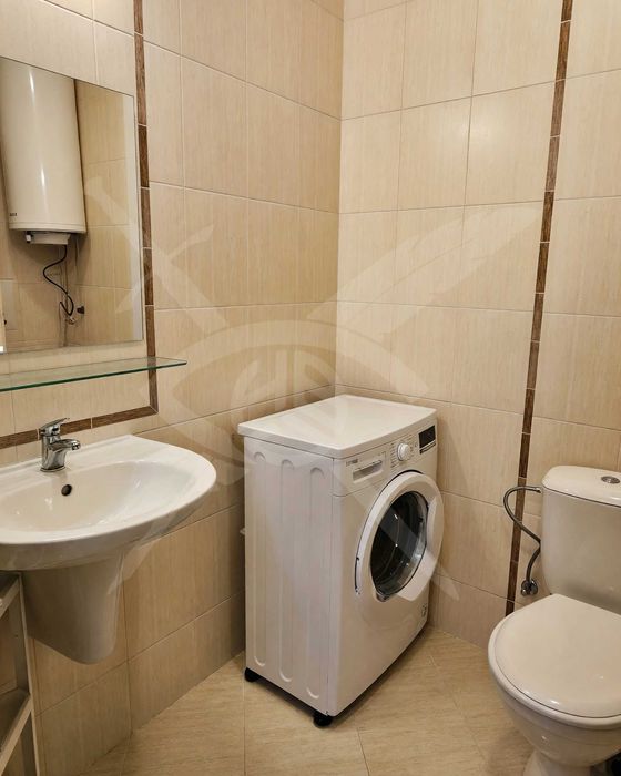 Продава се Двустаен апартамент в к.к. Слънчев бряг - 65 кв.м за 1477 €/кв.м - Снимка #2