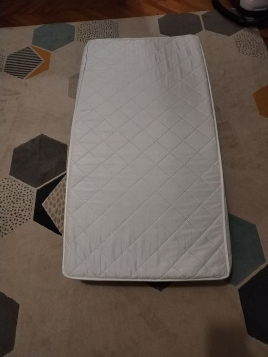 Pat pătuț cu saltea pentru bebeluși stare buna