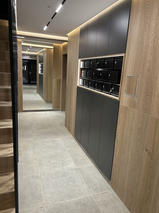 Apartament 3 camere, zona Coresi, parcare inclusa