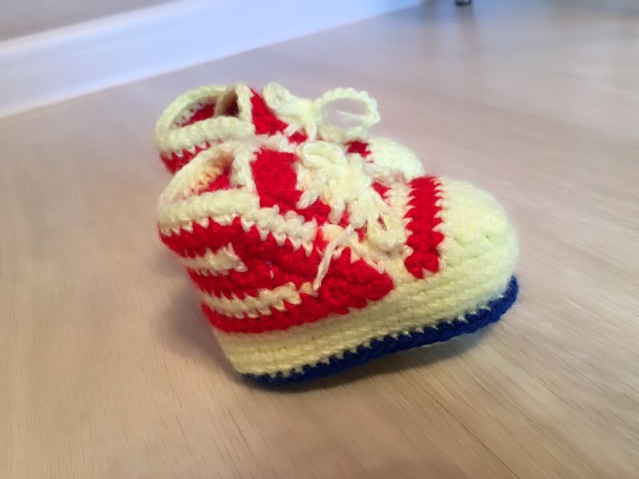 Вязаные пинетки