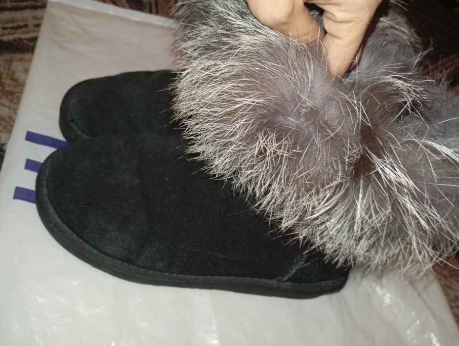 Продам новые угги