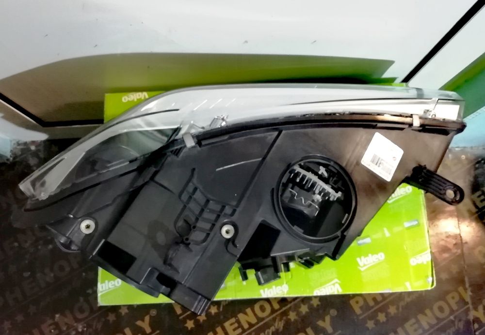 Фар Фарове за BMW X5 F15 X6 F16 X5M X6M / БМВ X5 Ф15 Х6 Ф16 Х5М Х6М.