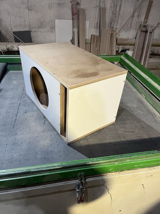 Короб для сабауфера