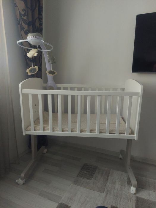 Vând pătuț pentru copii de foarte buna calitatecalitate.