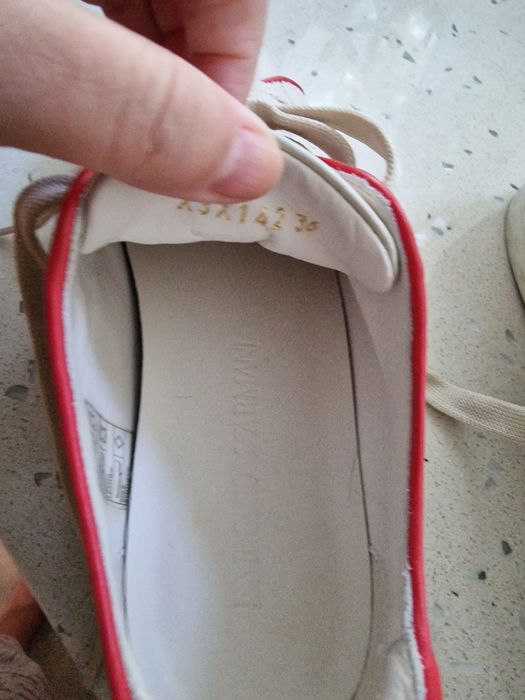 vând pantofi casual sport de la Armani mărimea 36