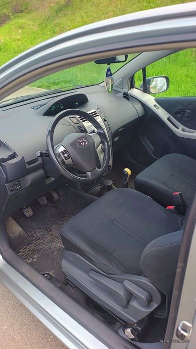 Toyota yaris de vânzare.