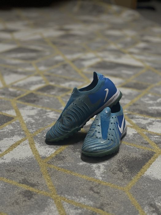 Nike сороконожки 37 размера, синие