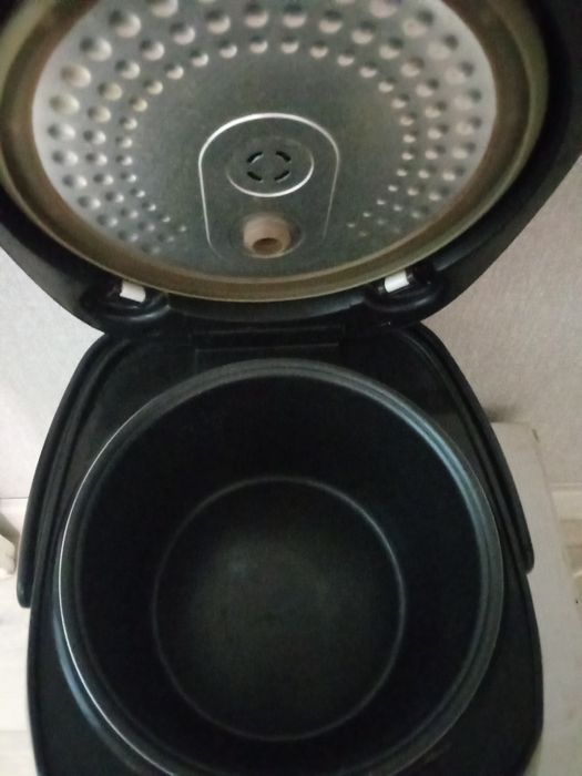 Мультиварка РМС 0512АD