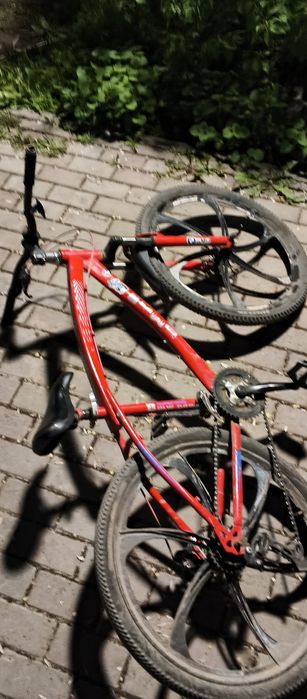 Горный велосипед на литых дисках (BMW)