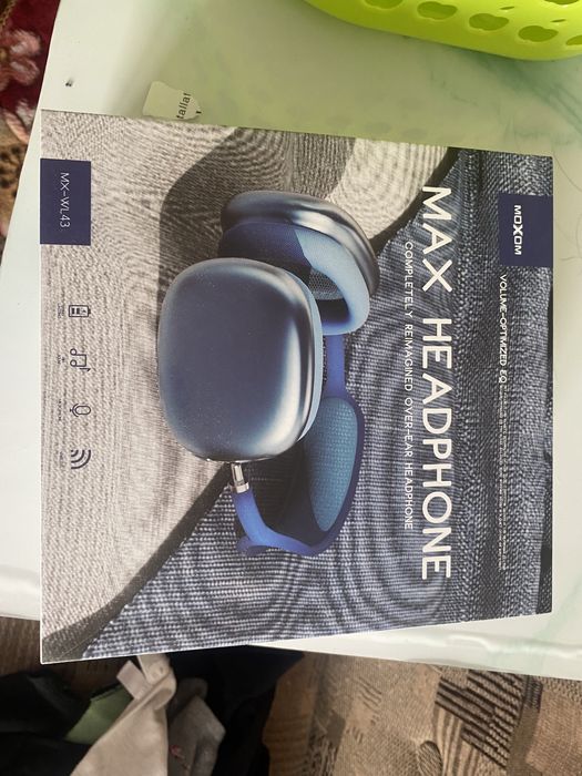 Продам наушник в отличном состоянии