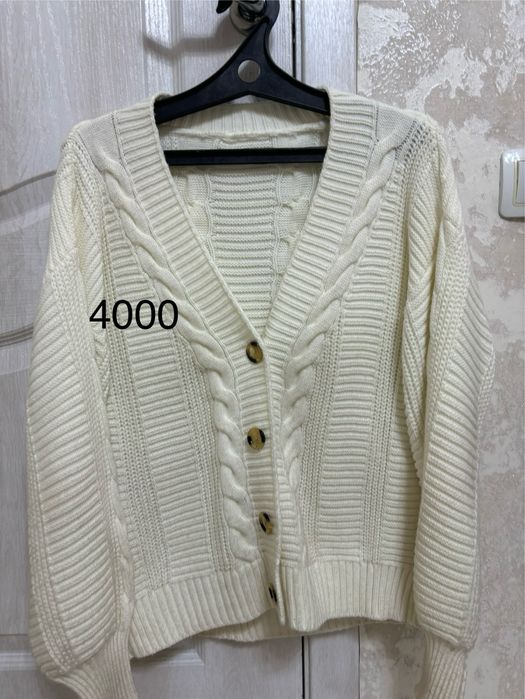 Продам пиджак 46р -8000т