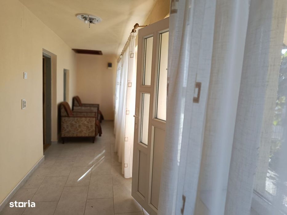 Casa + teren Pielesti deschidere 18m,1100mp,toate utilitatile