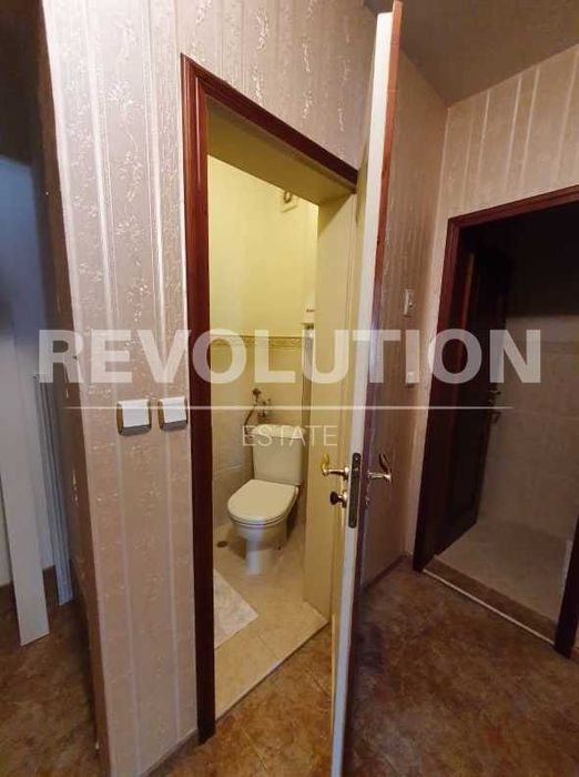 Дава се под наем Двустаен апартамент в Варна, Левски - 68 кв.м за 348.84 € - Снимка #6