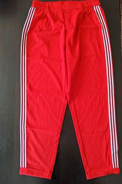 Pantaloni Bershka