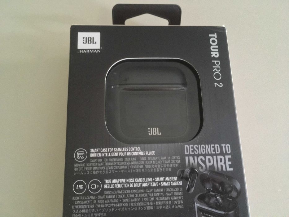 casti wireless JBL Tour Pro 2, ANC (anulare zgomot), smart case, noi sigilate, garantie 2 ani
