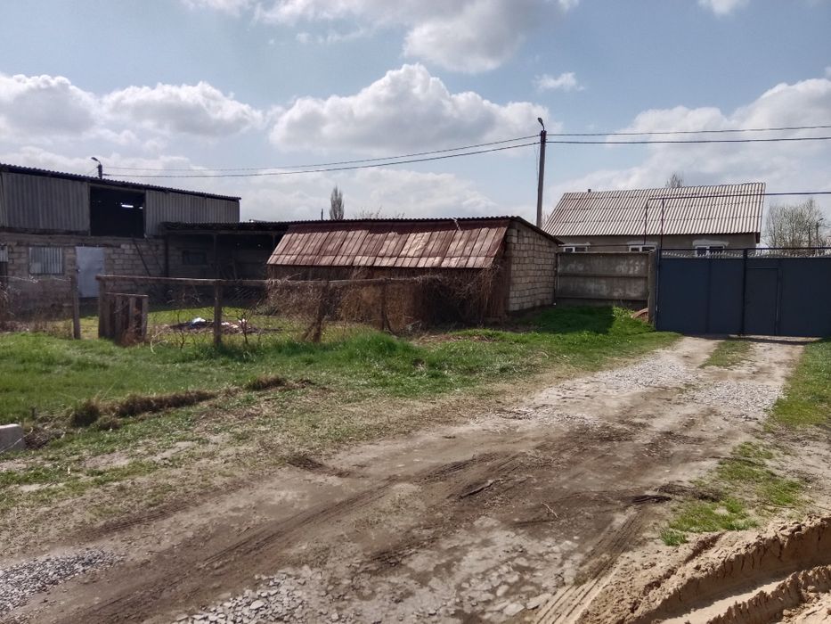 продам участок огорожен