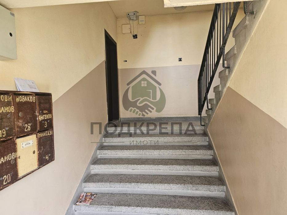 Просторен апартамент с реална квадратура в Кючук Париж – до НАП и Пар